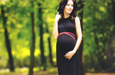 pregnant woman with trees