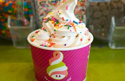 Menchies Frozen Yogurt