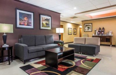 Comfort Inn lobby