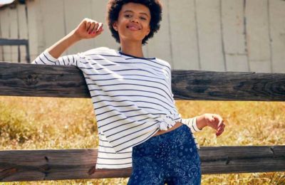 woman modelling Aerie clothes