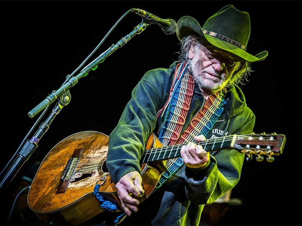 willie neslon on guitar